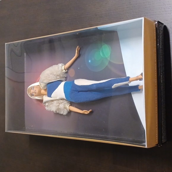 Barbie Versus Versace Gold Label Doll Mattel 2004 Designer for the Stars NRFB - Picture 6 of 10